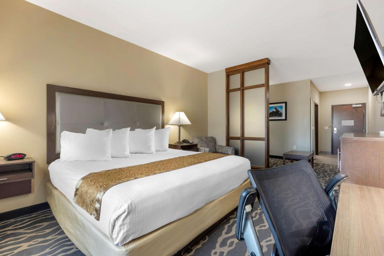 Best Western Plus Fort Stockton Hotel Exterior photo
